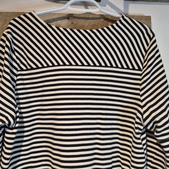 Chic Striped Long Sleeve Women's Top - Picture 6 of 7